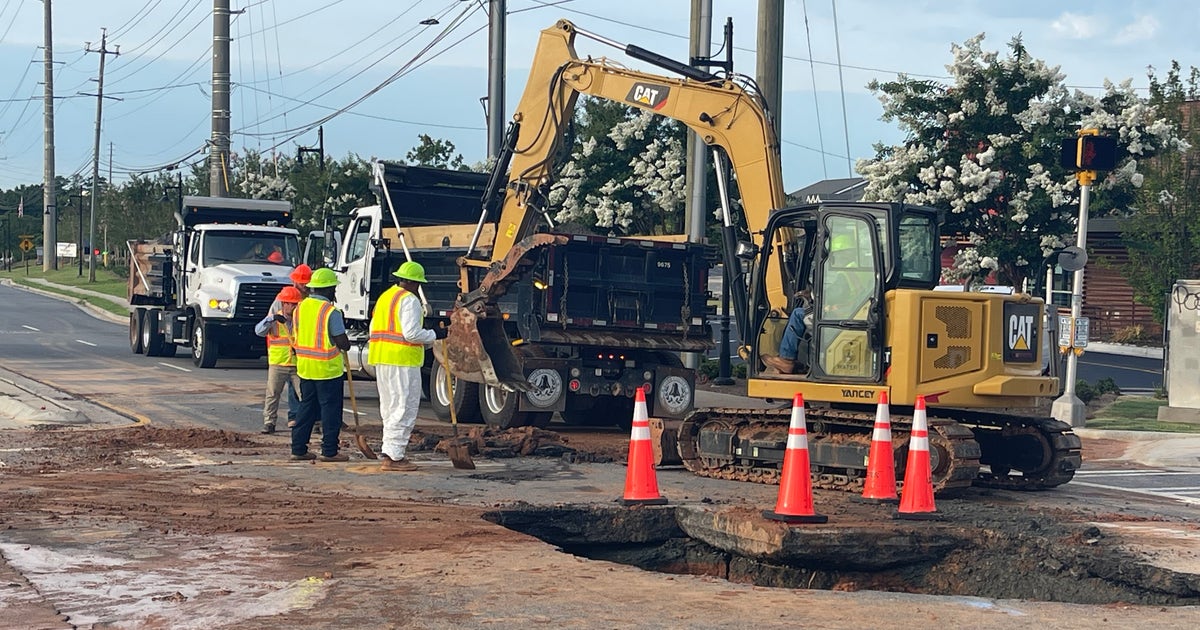 Water main break shuts down Powers Ferry Road in Cobb County | FOX 5 ...