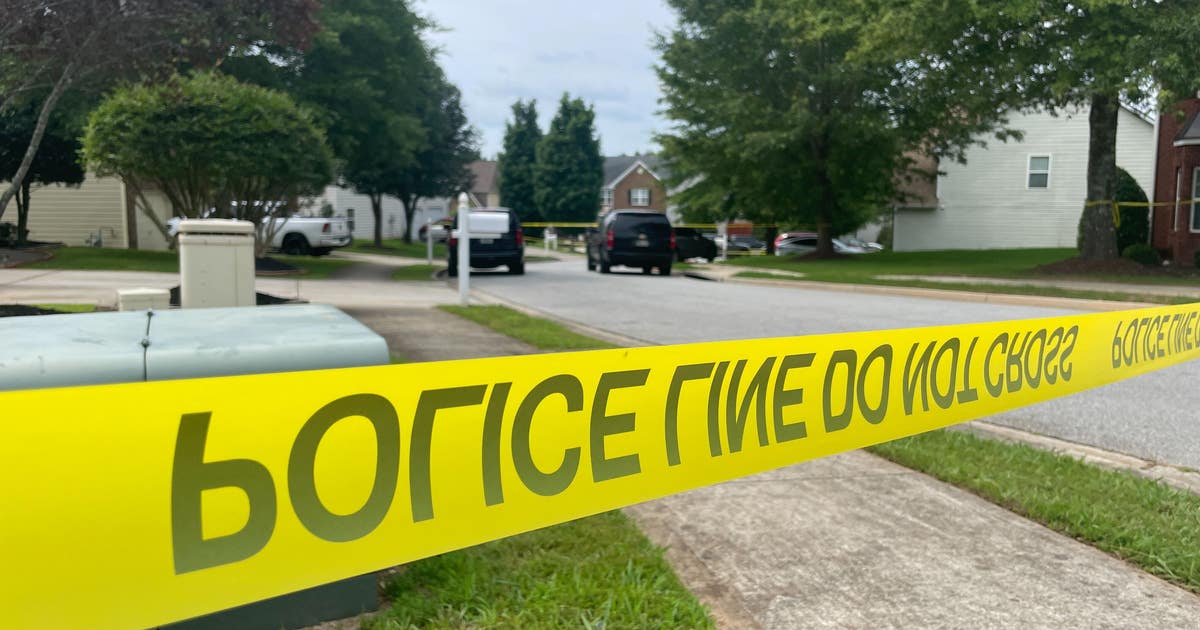Early morning shootout kills two men in South Fulton neighborhood | FOX ...