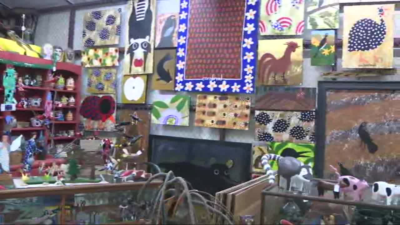 Folk art gallery brings visitors 'around back' to North