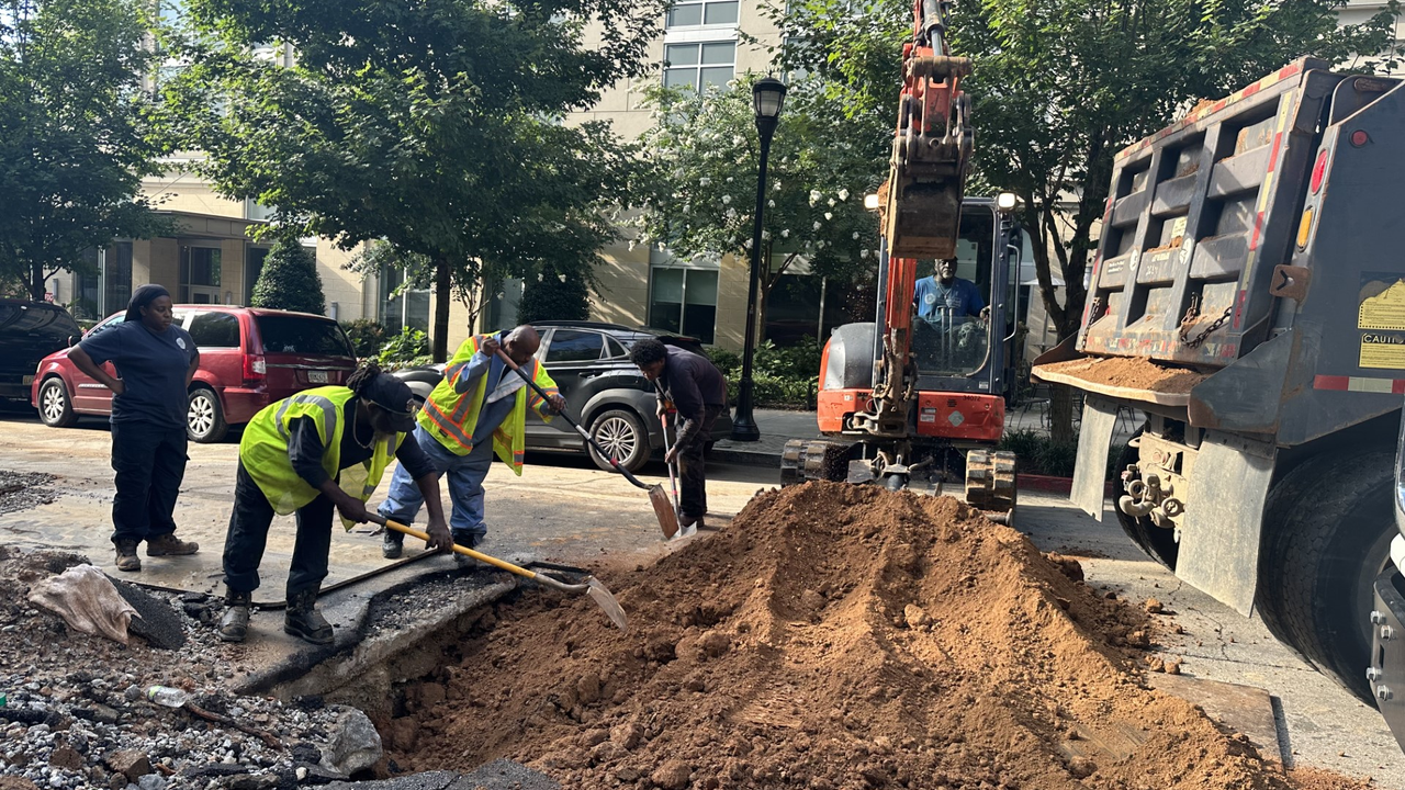 Crews working to repair water main lines in metro Atlanta