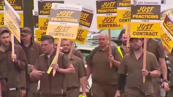 Teamsters picket metro Atlanta UPS hub in preparation for possible strike
