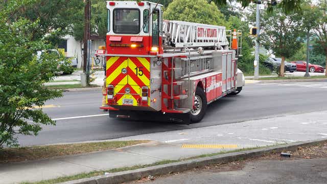 'No hazard': Atlanta Fire evacuates building, investigates chemical odor