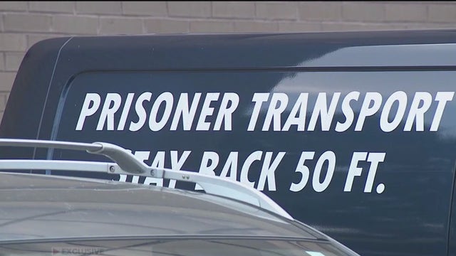 Murder suspect with injured leg tries to make a run from deputies