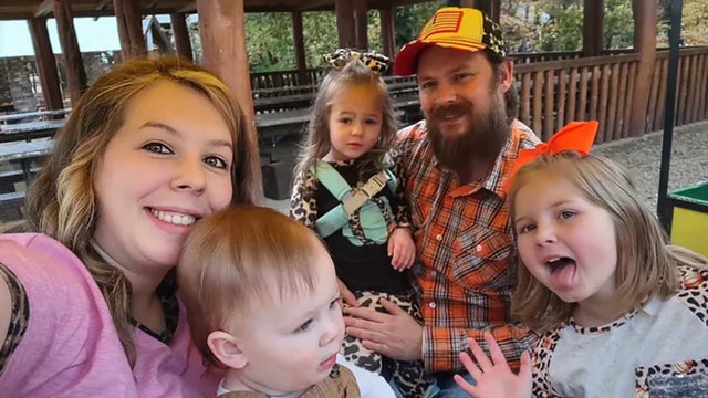 Father of 4 dies after falling into manhole at Georgia school