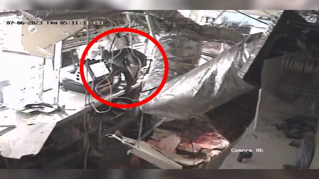 Watch: Burglar breaks through Atlanta food mart's roof to steal cigarettes