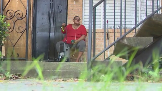 No air conditioning at SW apartment complex for weeks, residents say