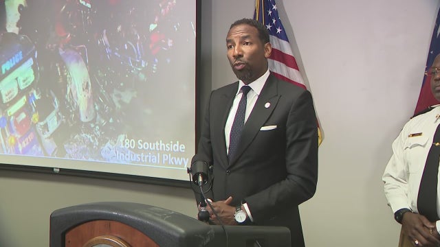 'Vengeful wingnuts' claim responsibility for recent attacks against Atlanta PD, mayor says
