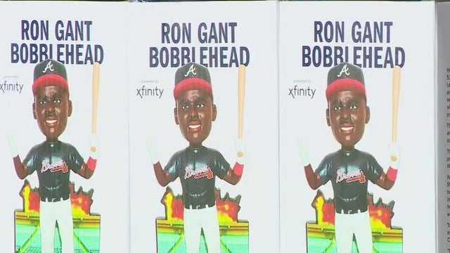 FOX 5 anchor, former Braves player Ron Gant honored with bobblehead