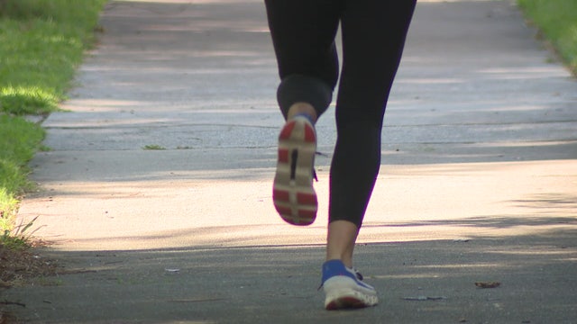 Naked man reportedly driving around pleasuring himself harasses Atlanta jogger