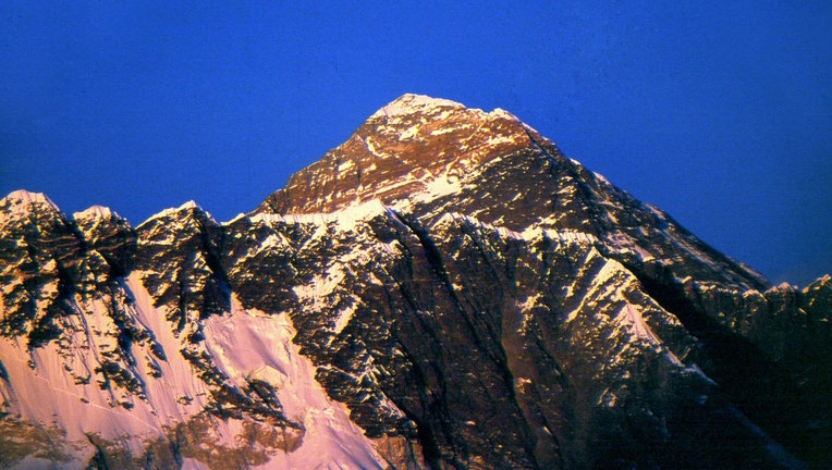 Mt.-Everest.jpg
