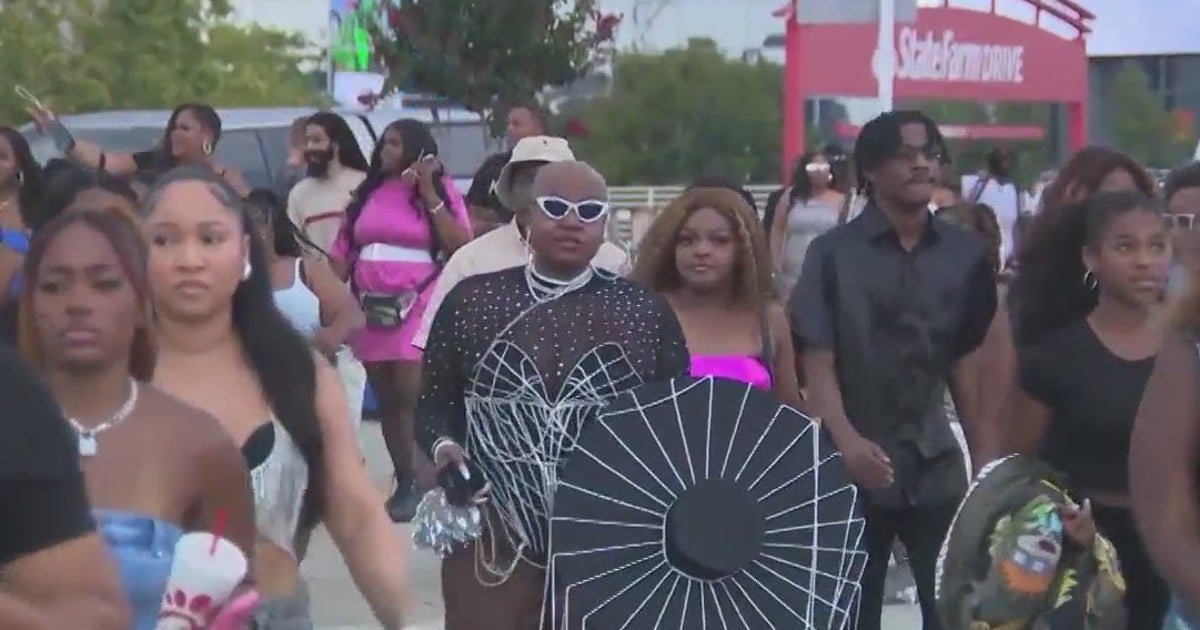 Beyoncé slays Atlanta: BeyHive comes dressed for the occasion | FOX 5 ...