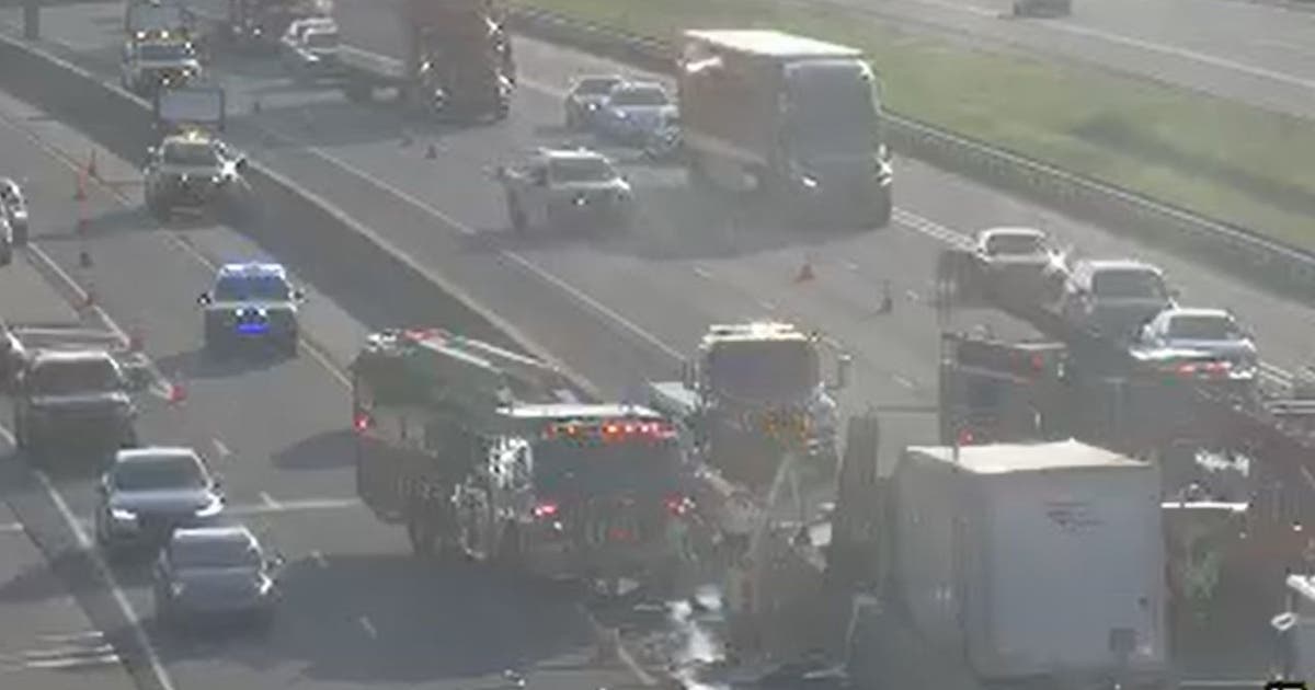 Tractor trailer fire shuts down lanes on I-85 | FOX 5 Atlanta
