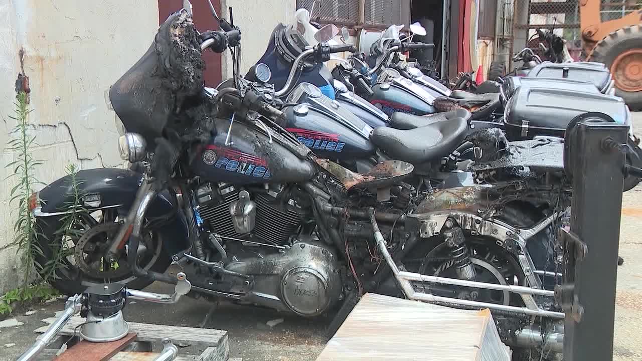 Police to increase reward in search for group behind arson attack on APD motorcycles Police to increase reward in search for group behind arson attack on APD motorcycles