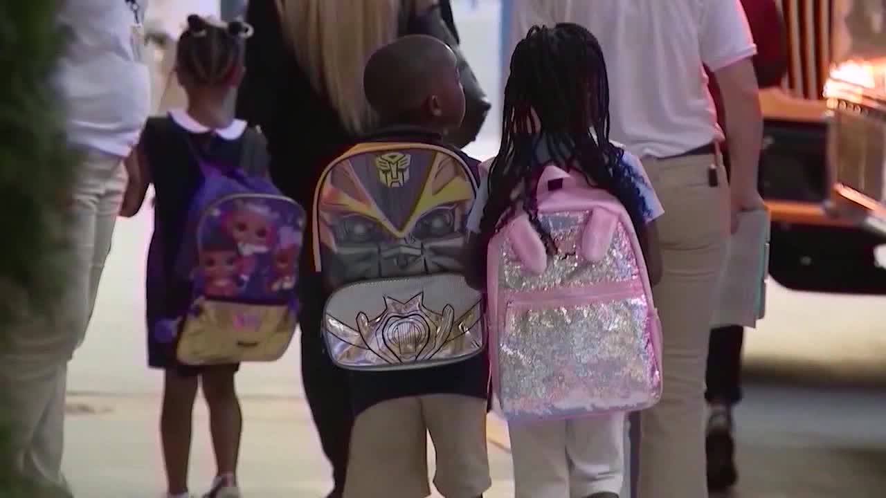 Students across metro Atlanta head back to school for 1st day of classes