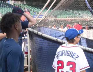 Make-A-Wish recipient spends day with Ozzie Albies 💙