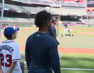 Make-A-Wish recipient spends day with Ozzie Albies 💙