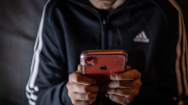 Georgia may soon require minors to have permission to be on social media