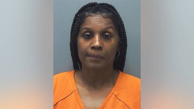 Home health aide steals at least $17K from elderly man with dementia, deputies say