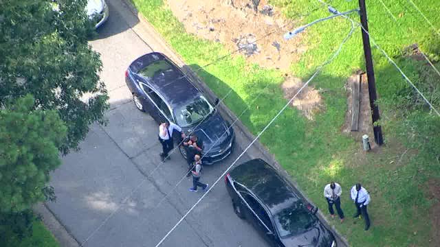 2 suspected burglars uninjured after DeKalb County officer opens fire during arrest attempt