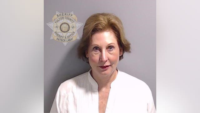 Sidney Powell claims she was not an attorney for Trump, wants to sever her Georgia trial from co-defendants