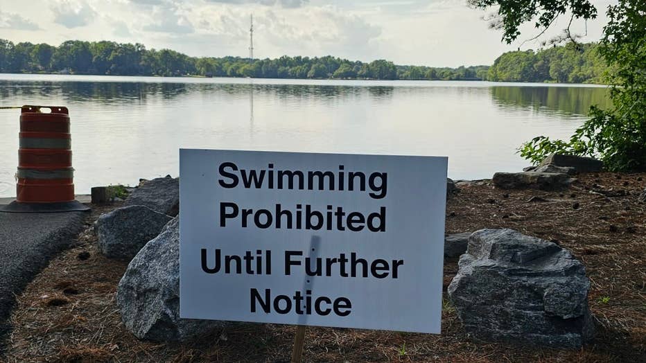Officials warning Peachtree City residents of possibly dangerous algae