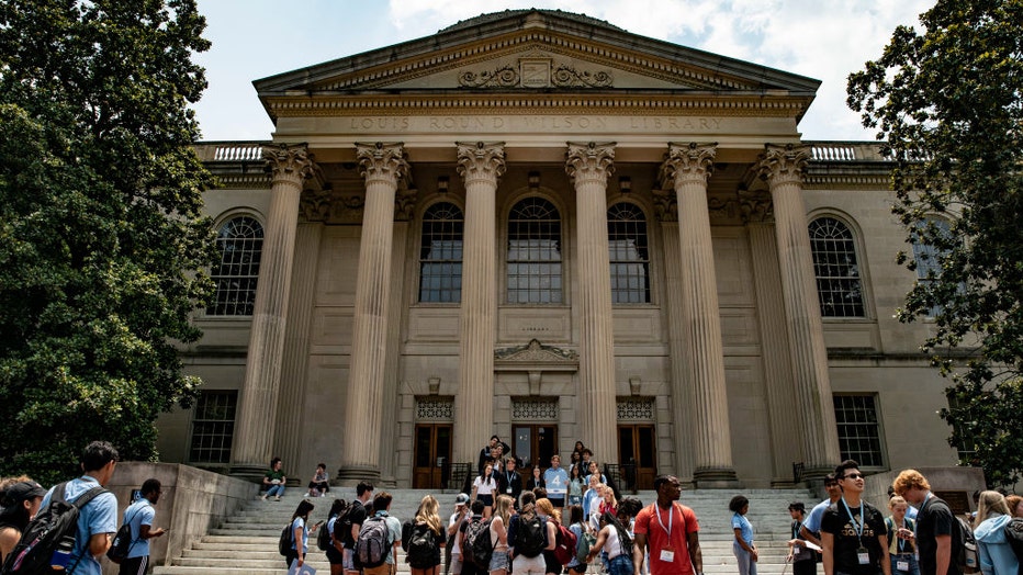 Students-on-UNC-campus.jpg