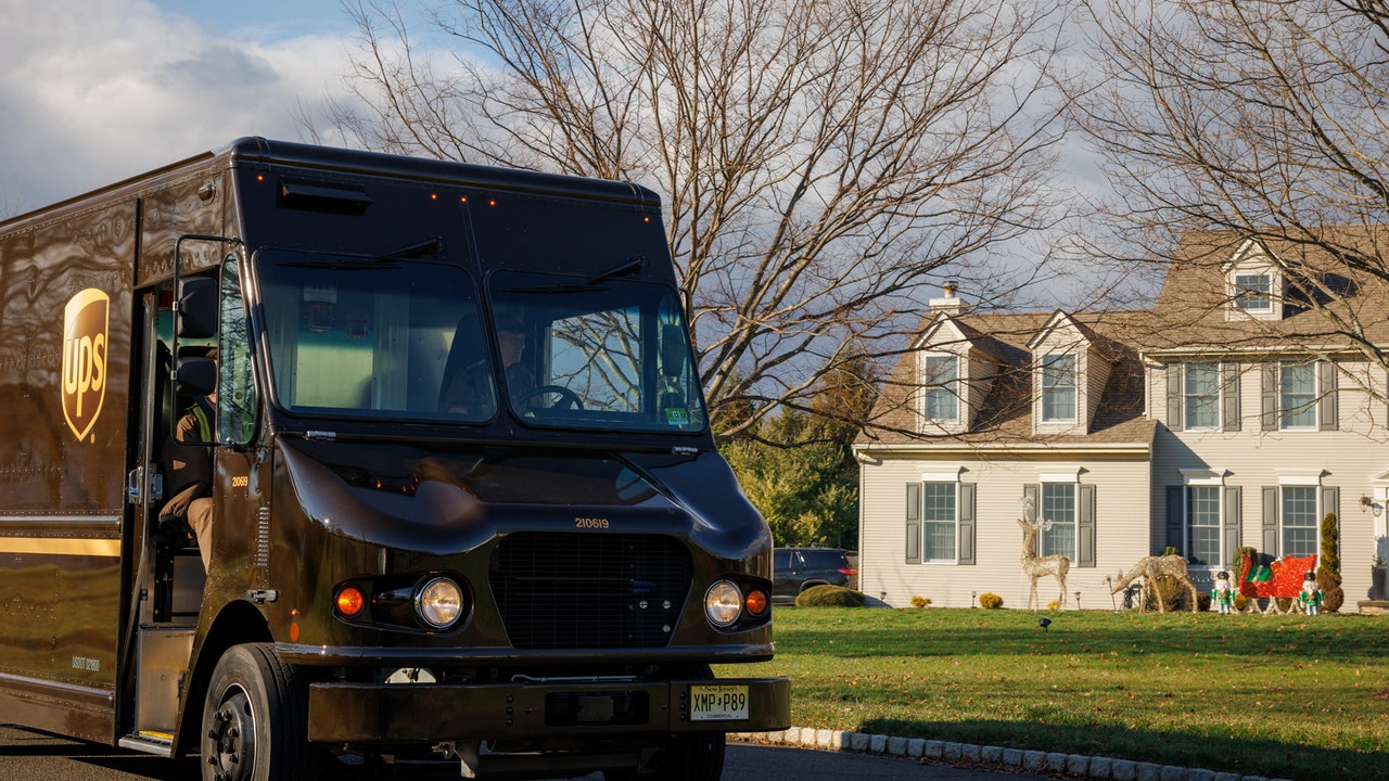 UPS looking for 100K workers for the holiday season no interview UPS looking for 100K workers for the holiday season no interview