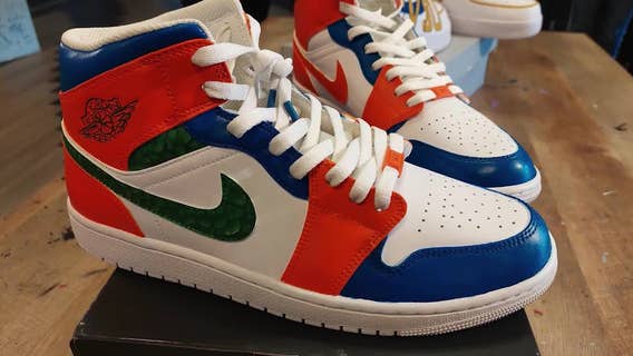 A return to Sneaker Doodle for the big shoe reveal!