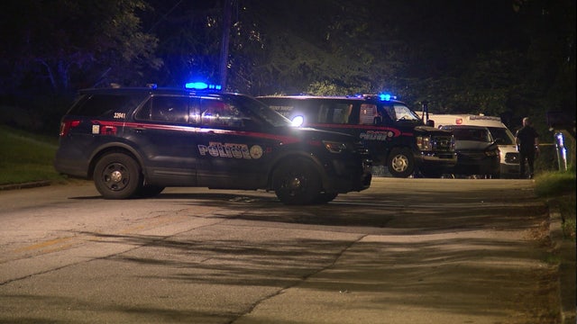 2 dead after possible home invasion on Browns Mill Road SE