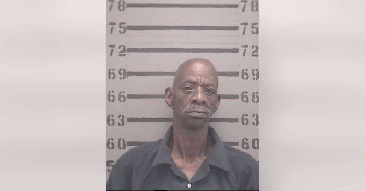 Man in Dougherty County accused of setting wife on fire, not calling ...