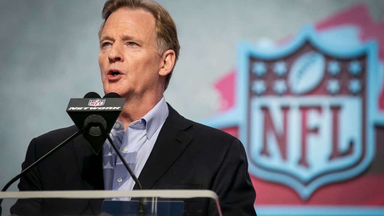 NFL Commissioner Roger Goodell visits Green Bay