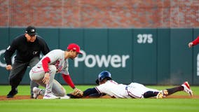 Harper homers, Phillies shut down slugging Braves 3-0 in Game 1 of NLDS