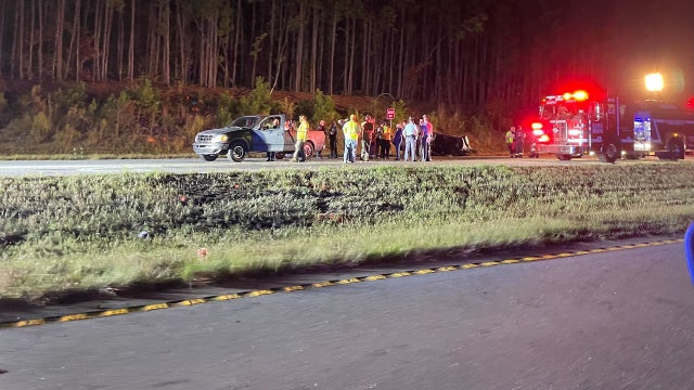 3 dead in fiery wreck involving driver going wrong way on Carroll County highway