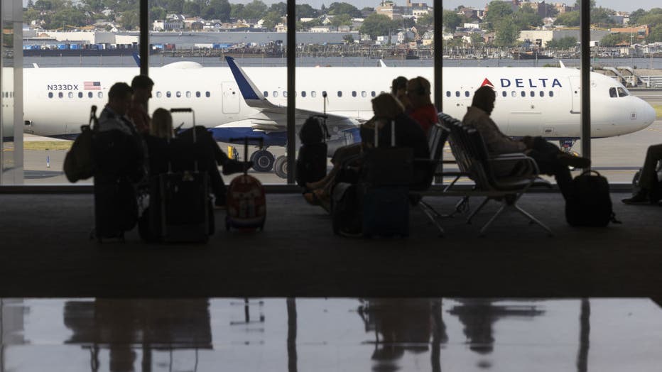 What to Do With Frequent Flier Miles During Coronavirus - Bloomberg