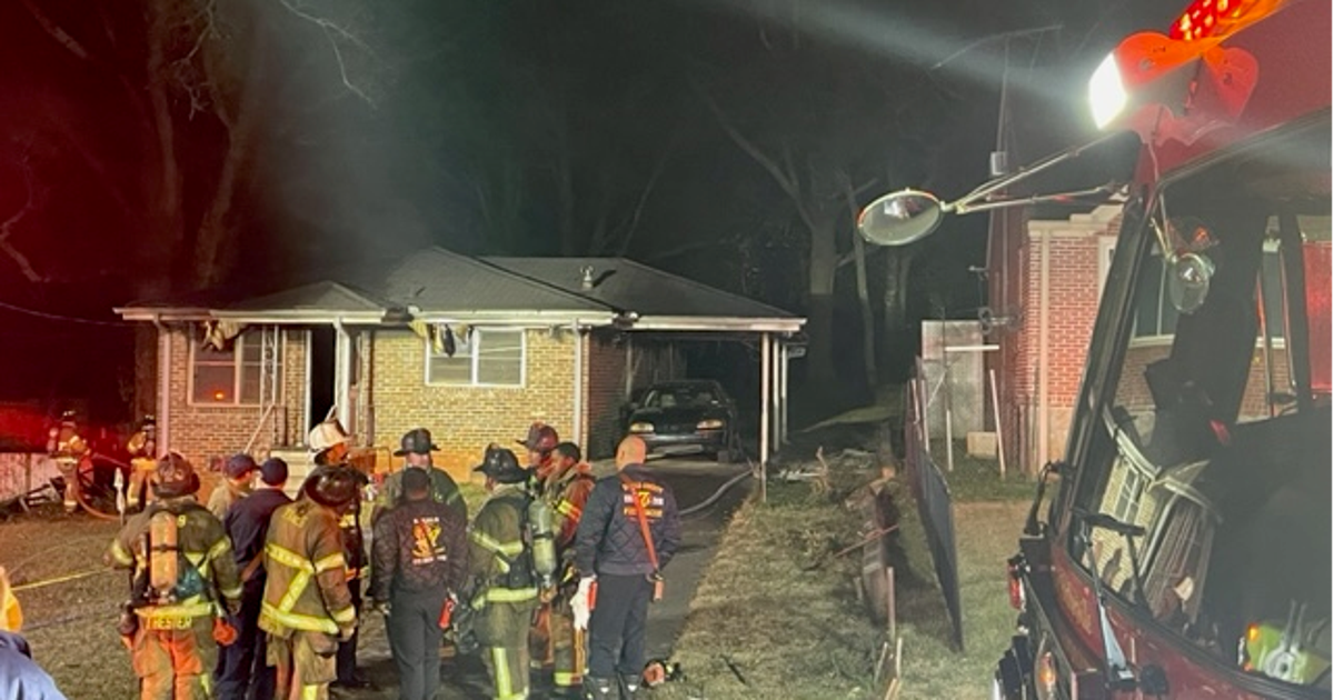 Fire crews respond to several overnight fires in metro Atlanta | FOX 5 ...