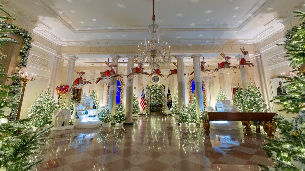 White House 2023 Christmas decor unveiled - Vimarsana News