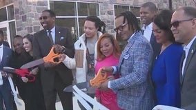 T.I., Atlanta mayor cut ribbon on new affordable housing complex