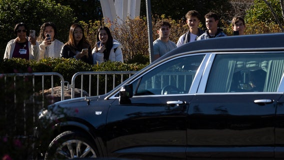 Rosalynn Carter's motorcade makes one last stop at The Carter Center
