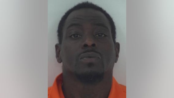Man suspected of peeping Tom, runs from Fayetteville police prompting manhunt