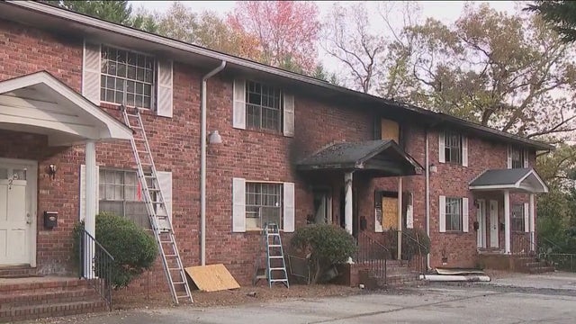 94-year-old woman pulled from burning College Park apartment by Woodward Academy security officer