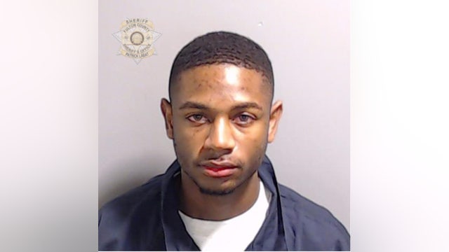 Fulton County Jail officer arrested in inmate contraband investigation