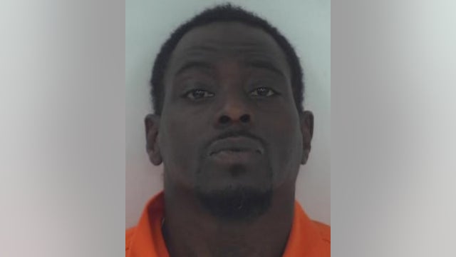 Man suspected of peeping Tom, runs from Fayetteville police prompting manhunt