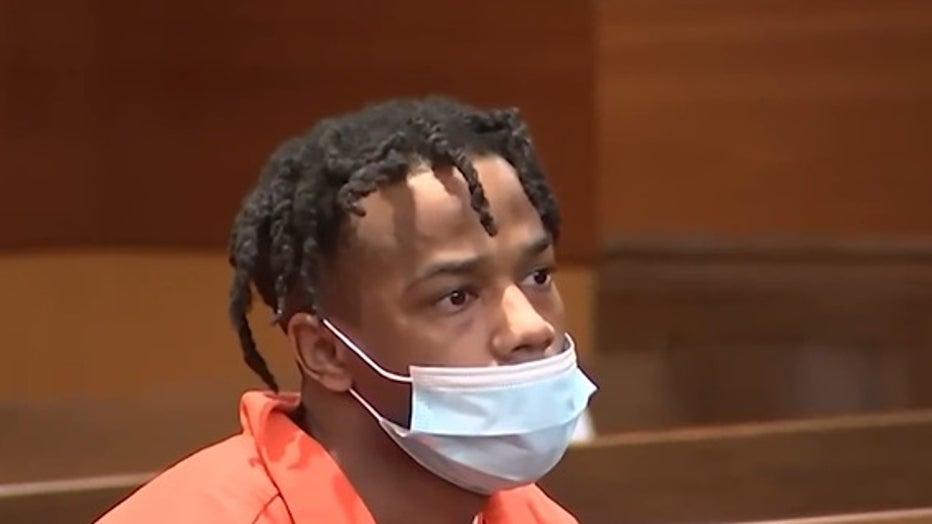 Derontae Bebee appears in a Fulton County Courtroom.