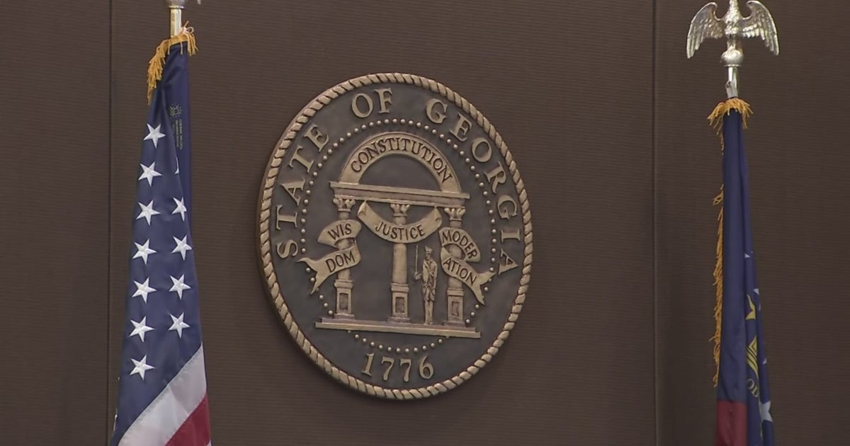 Judge grants short extension to find new prosecutor in Trump Georgia ...