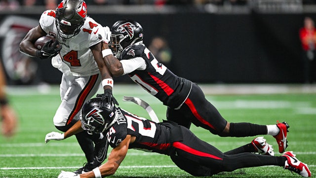 Falcons come up short, fall to Bucs 29-25