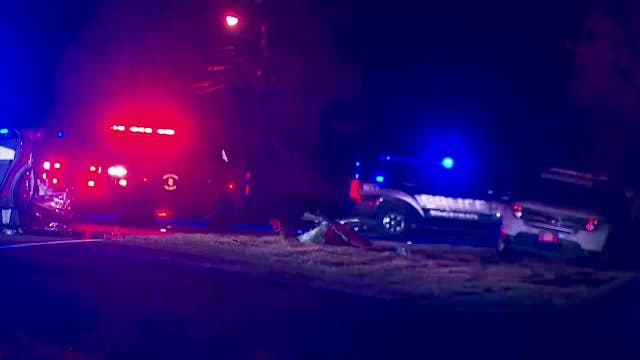 3 seriously injured in overnight DeKalb County wreck