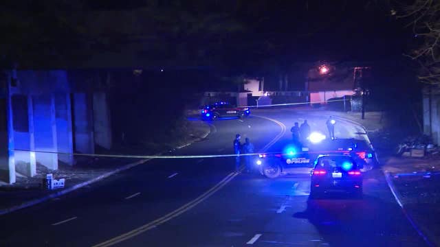 Man shot while driving on southwest Atlanta road, police say
