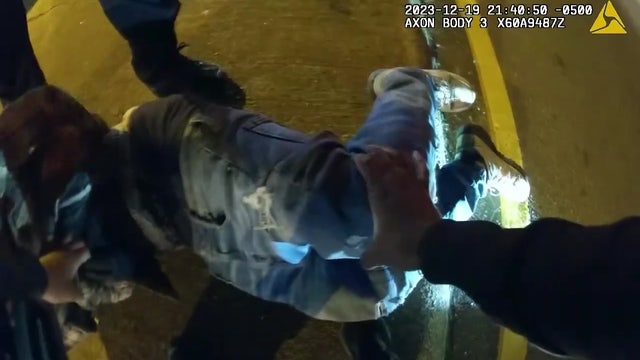 Burglar suspect charged with terrorism in Atlanta store robbery