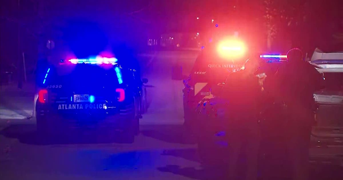 Heavy armed police presence at home in Atlanta’s West End | FOX 5 Atlanta