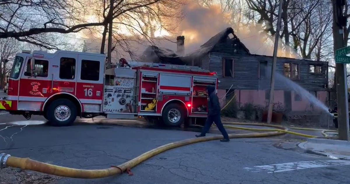 Atlanta firefighters on scene of house fire on Jett Street NW | FOX 5 ...